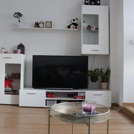 Cosy 10min From Centre - Sea Views *